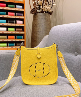 에르메스 미니 에블린16 라임 옐로우 은장 끌레망스 가죽